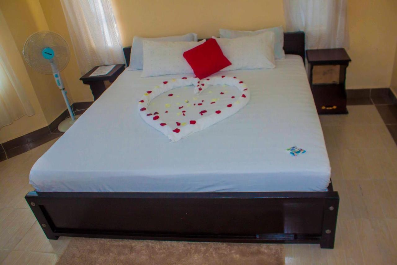 Elegant Comfy Rooms- Jkia Найроби Экстерьер фото