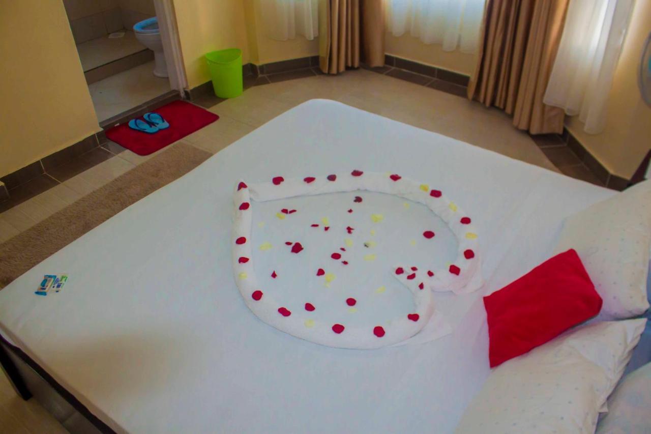 Elegant Comfy Rooms- Jkia Найроби Экстерьер фото